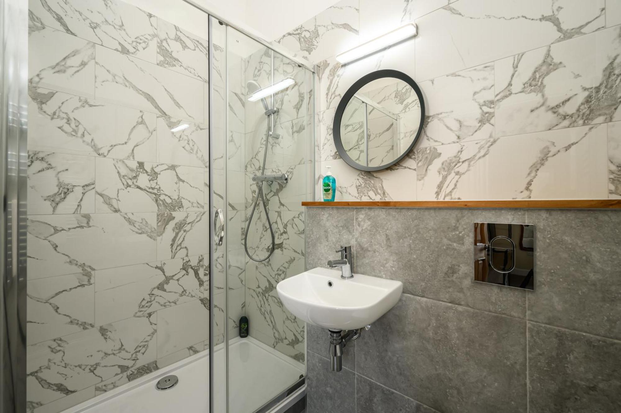 5-Br 3-Bth Newington Apartment - Modern & Spacious Edimburgo Exterior foto